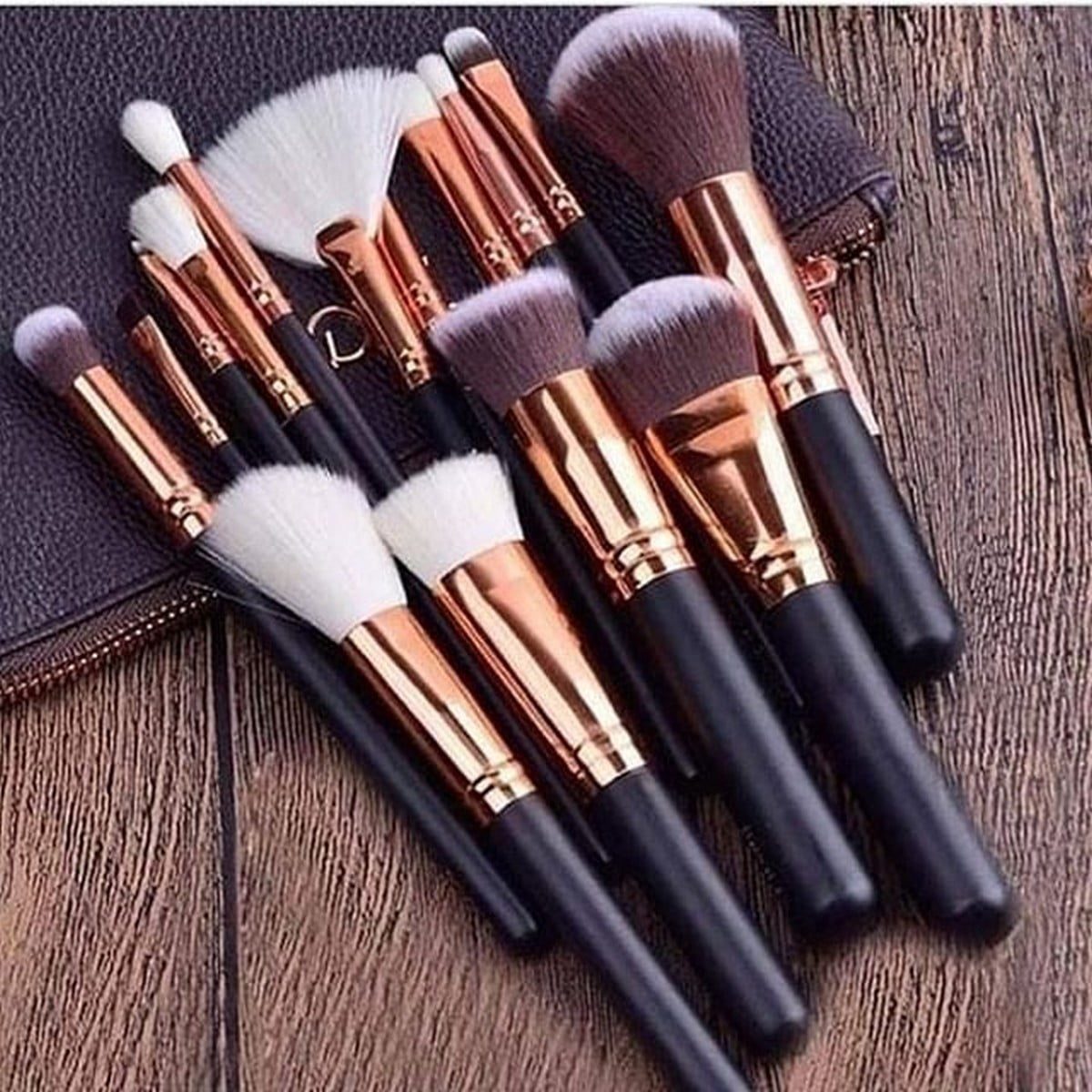 Makeup Brushes & Sets