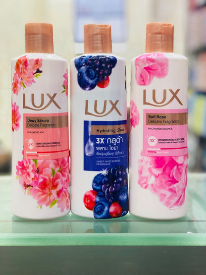 Lux Hydrating Glow Body Wash 190ml - 3x Moisturizing with Sweet Mixed Berries Fragrance