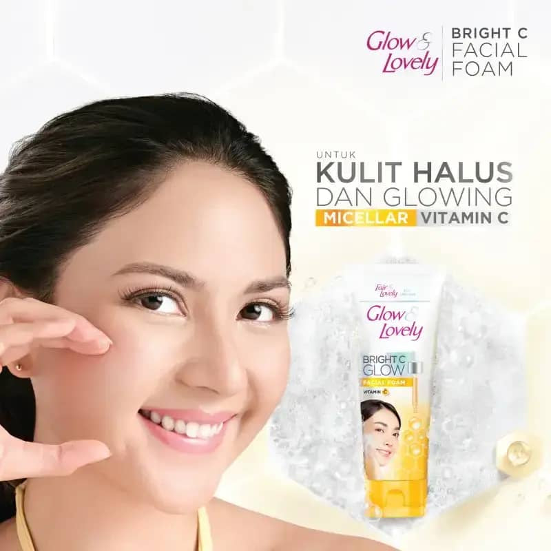 Glow & Lovely Bright C Glow Facial Foam Vitamin C 100g - Brightening Face Wash for Radiant, Clear & Even Tone Skin