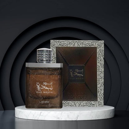 Lattafa Oud Najdia Eau de Parfum 100ml - Long Lasting Rich Oud Masculine Fragrance for Men