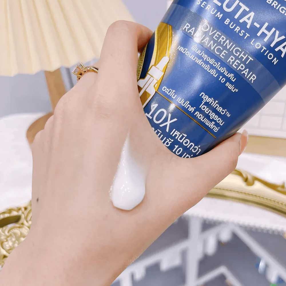 Vaseline Gluta-Hya Serum Burst Lotion Over Night Radiance Repair 300ml