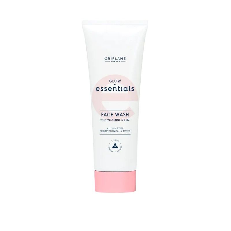 Oriflame Glow Essentials Face Wash with Vitamins E & B3 125ml