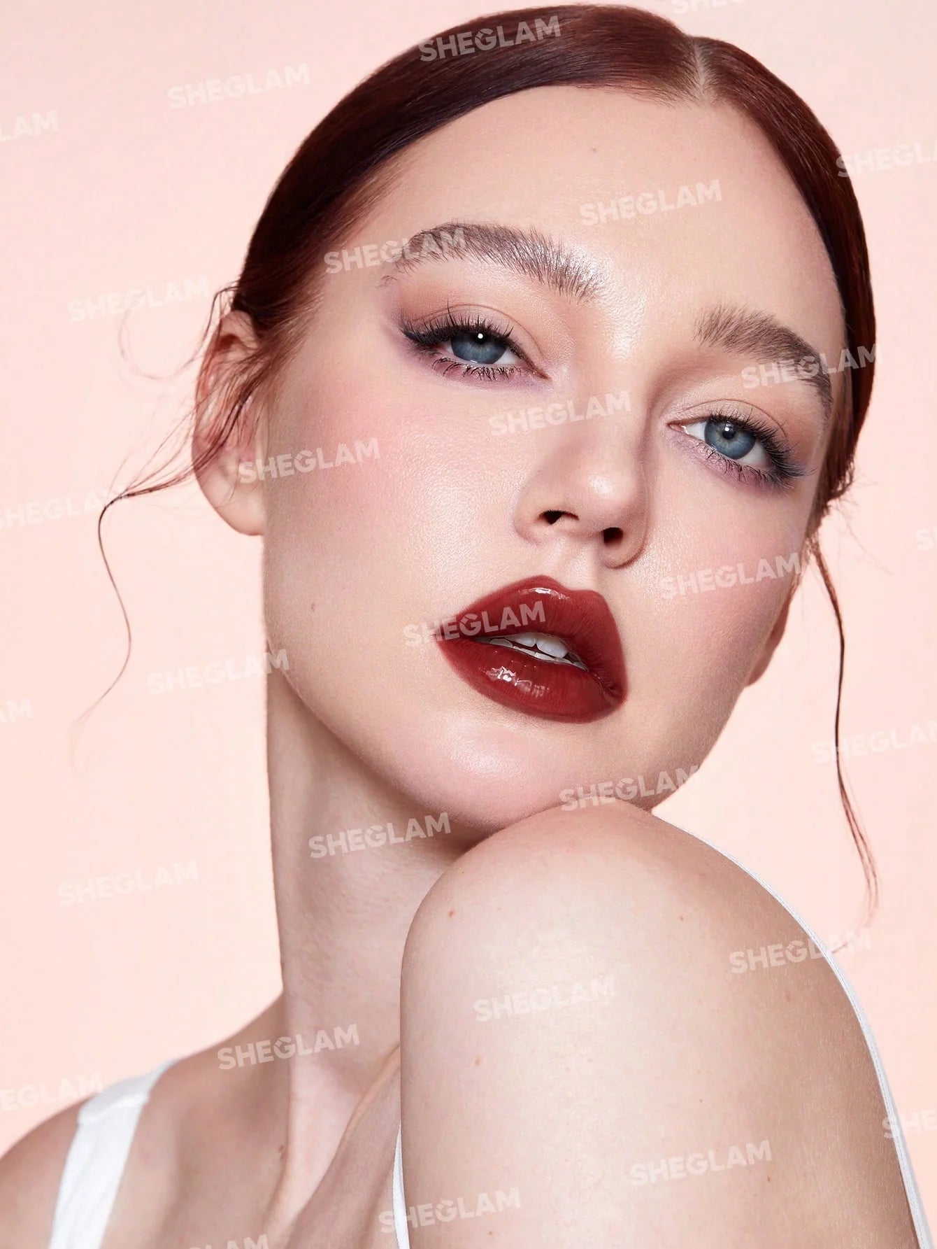 She Glam Sheglam POUT PILLOW CUSHION LIP GLOSS CAT NAP