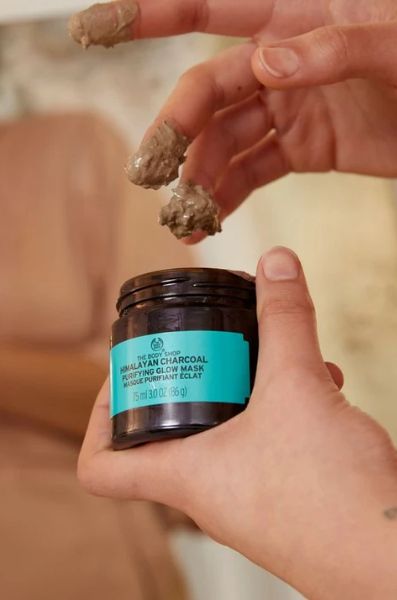 The Body Shop Himalayan Charcoal Purifying Glow Mask, 75ml