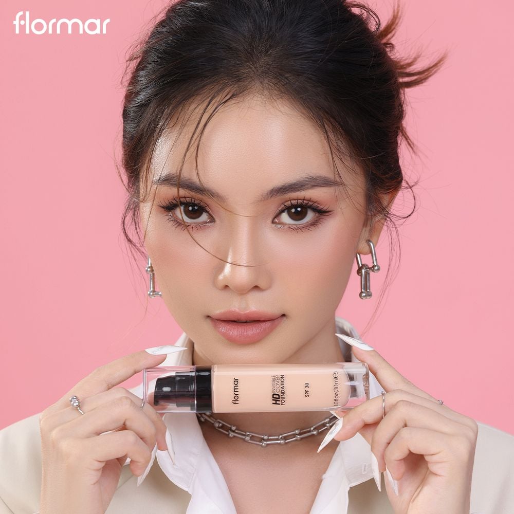 Flormar Invisible Cover HD Foundation SPF 30 (Shade: 40 Light Ivory) 30ml
