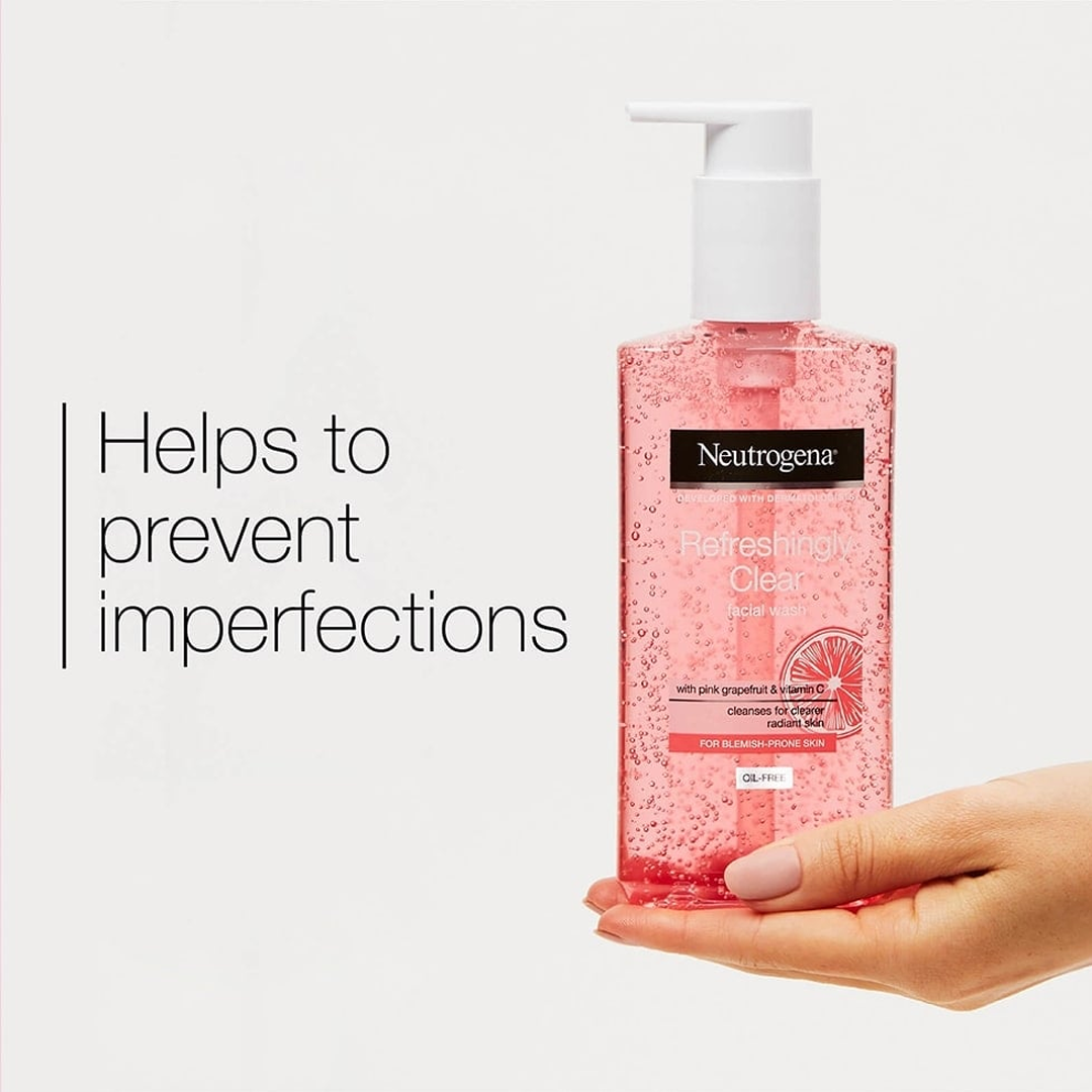 Neutrogena Refreshingly Clear Facial Wash With Pink Grapefruit & Vitamin C, 200ml