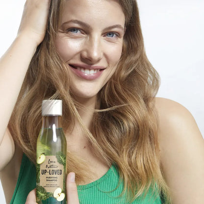 Oriflame Love Nature Up-Loved Purifying Shampoo with Upcycled Apple & Organic Kale 250ml