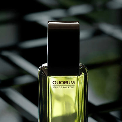 Quorum Eau de Toilette 100ml - Long Lasting Bold Masculine Fragrance Spray for Men