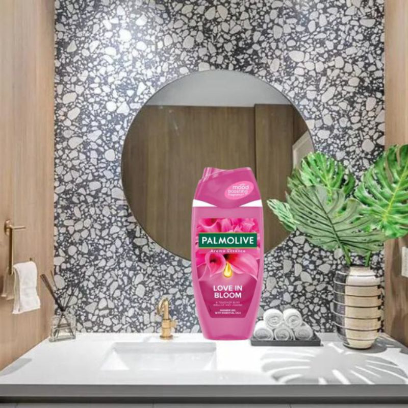 Palmolive Aroma Essence Love in Bloom Shower Gel 250ml