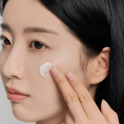 SKIN1004 Madagascar Centella Tone Brightening Capsule Cream 75 ml Brightening Care & Soothing Hydration (K Beauty)