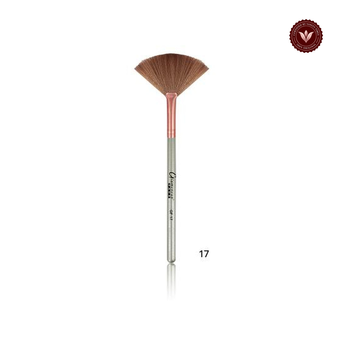 Glamorous Face Fan Brush Small GF 17